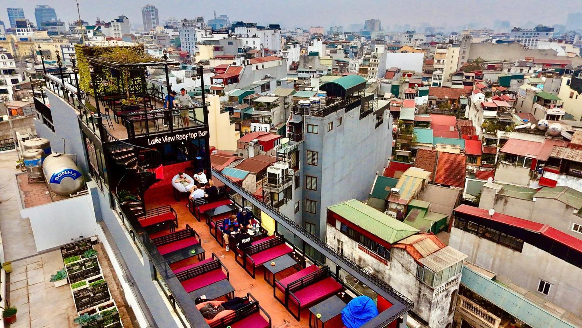 Lakeview Backpackers Hostel & Rooftop Bar Hanoi Exterior photo