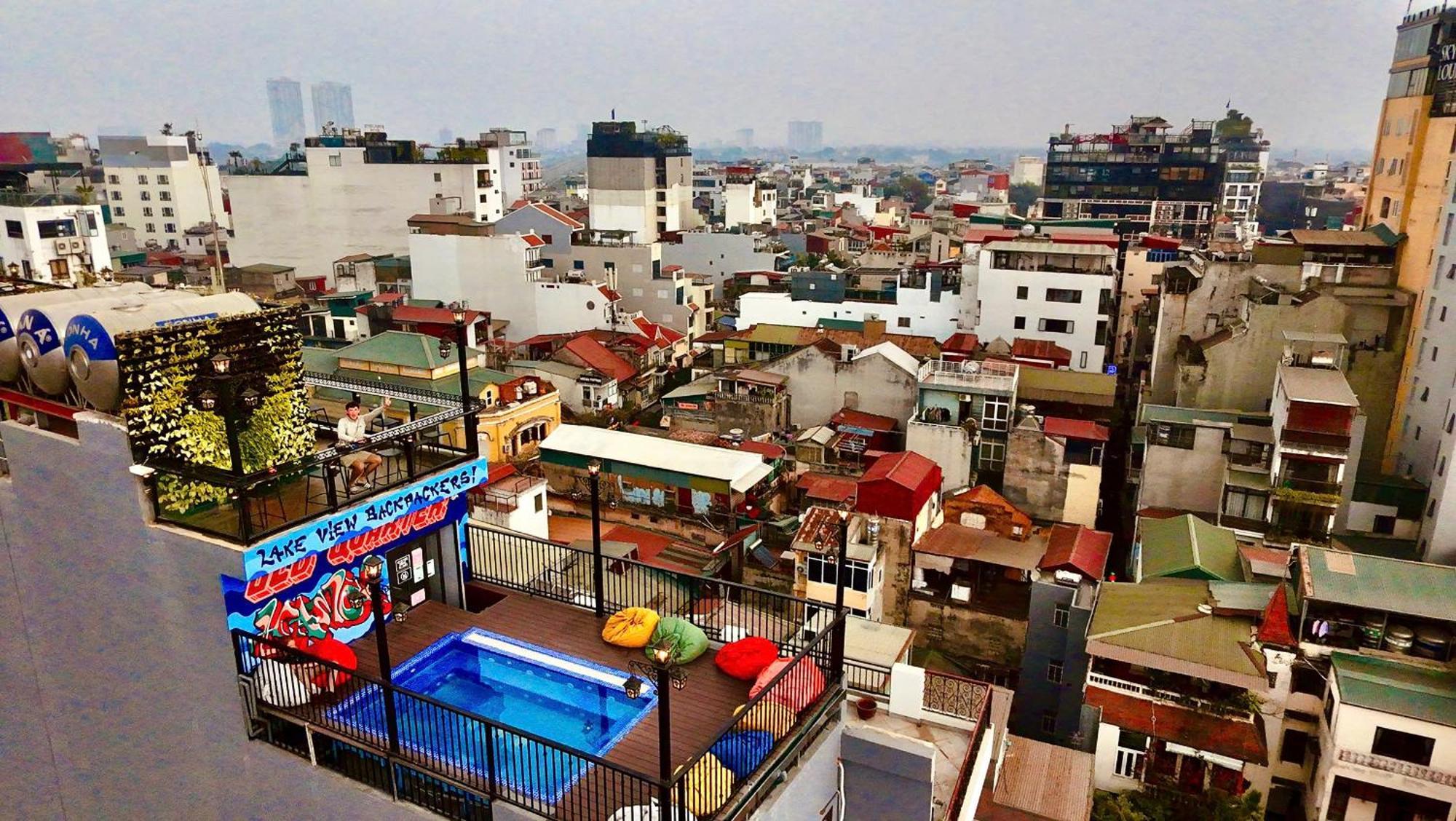 Lakeview Backpackers Hostel & Rooftop Bar Hanoi Exterior photo